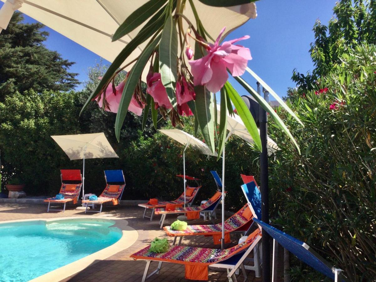 Mirella Charming Bed & Breakfast Alberobello Bagian luar foto