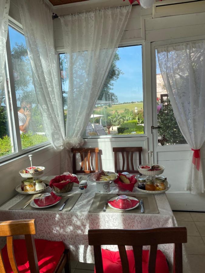 Mirella Charming Bed & Breakfast Alberobello Bagian luar foto