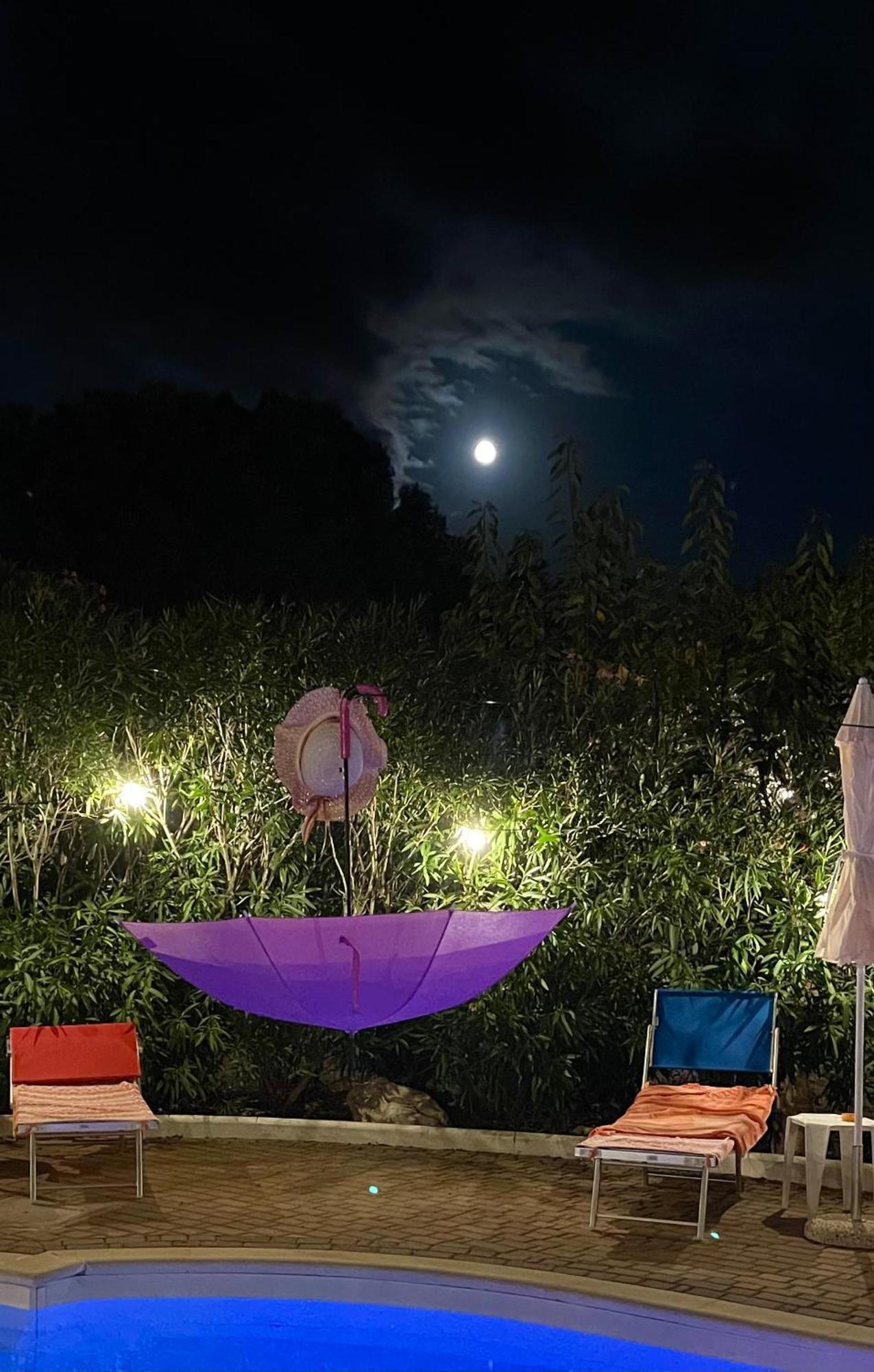 Mirella Charming Bed & Breakfast Alberobello Bagian luar foto
