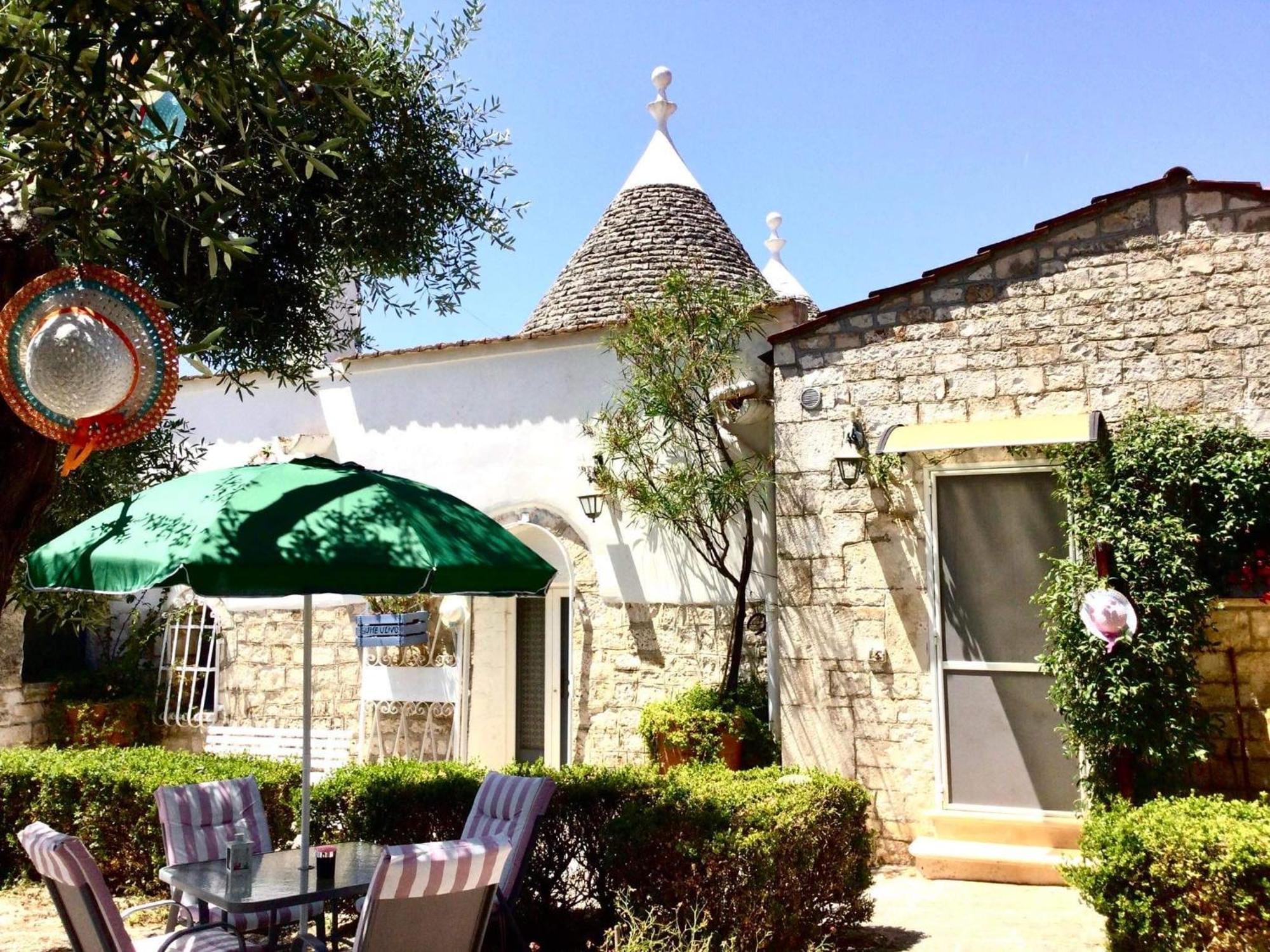 Mirella Charming Bed & Breakfast Alberobello Bagian luar foto